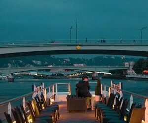 Dîner-croisière sur le bateau Escapade - Placement central avec pianiste